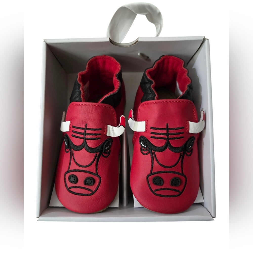Robeez NEW Chicago Bulls NBA Soft Sole Casual 100% Leather Shoes. Benny The Bull - Picture 2 of 8